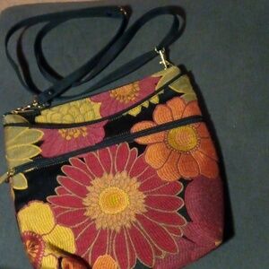 Danny K Beverly Hills Maggie Purse Bag in Floral Splash/Red (Zinnia Print )